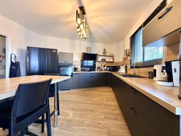 Maison à vendre 5 pièces de 145 m²
