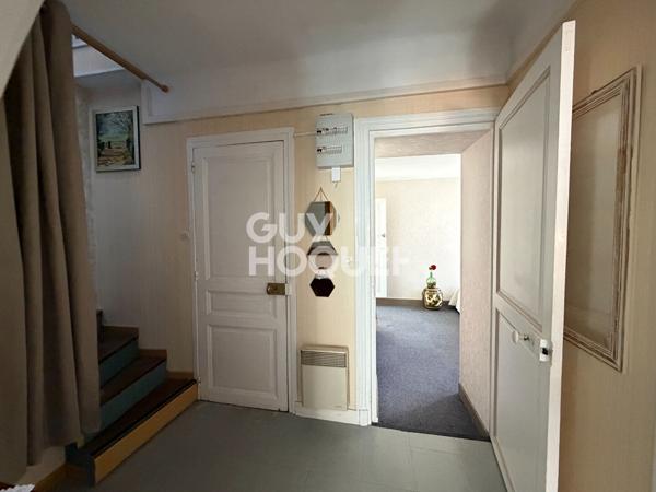 À vendre! Superbe duplex 86.7 m² avec grand garage de 31 m²au coeur du centre historique de Moret-sur-Loing