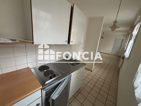 Location Appartement 2 pièces 43.19 m² - 1 PLACE DES ETUVES Beauvais 60000