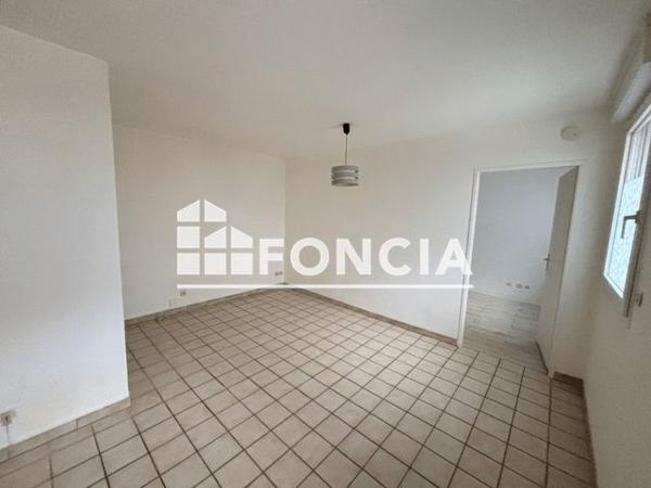 Location Appartement 2 pièces 43.19 m² - 1 PLACE DES ETUVES Beauvais 60000