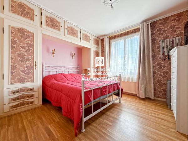 Maison Cheroy 6 pièce(s) 125 m2