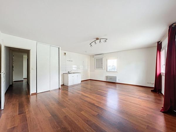 Appartement quartier SAINTE-ANNE à Nantes 3 pièces 2 chambres, parking double