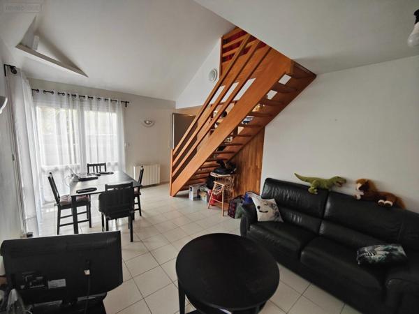 Maison à louer à Bruz en Ille-et-Vilaine (35170), ref : 35129-6775