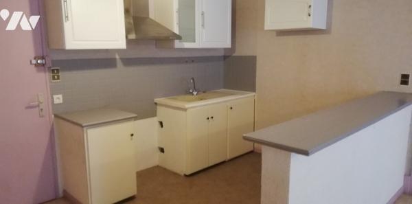 Maison d'habitation comprenant 3 logements :