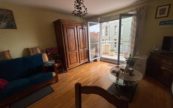 Appartement à vendre    2 pièces • 55 m2 Paris 14