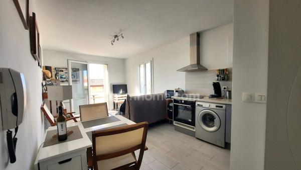 🏡 Sausset-les-Pins, Centre-ville : Appartement T2 rénové - Terrasse plein sud – Proche plage