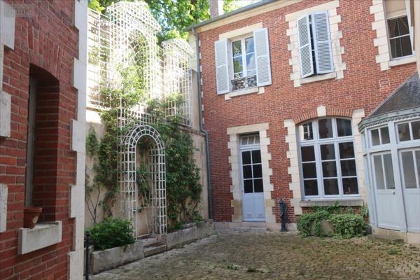 Maison à vendre à Bourges dans le Cher (18000), ref : 0524015