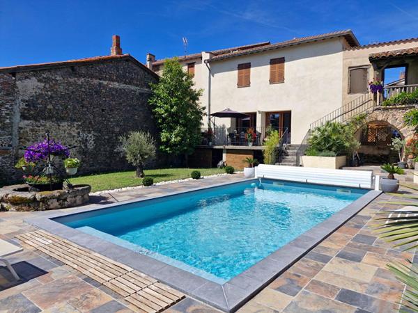 VILLEREST - MAISON AVEC PISCINE