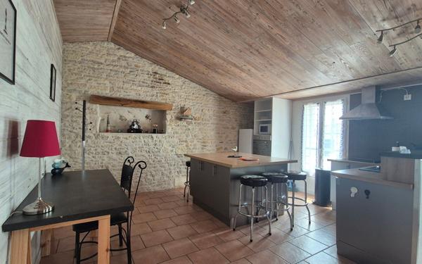 Immeuble à vendre    7 pièces •  Le Château-d'Oléron