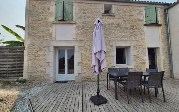 Immeuble à vendre    7 pièces •  Le Château-d'Oléron