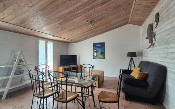 Immeuble à vendre    7 pièces •  Le Château-d'Oléron