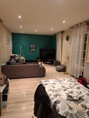 28000 CHARTRES- BAR TABAC FDJ PRESSE PMU 200 m² TERRASSE et LOGEMENT