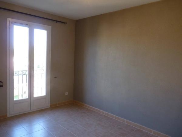 Maison T4 avec piscine neuve pour la résidence et parking à Mallemort