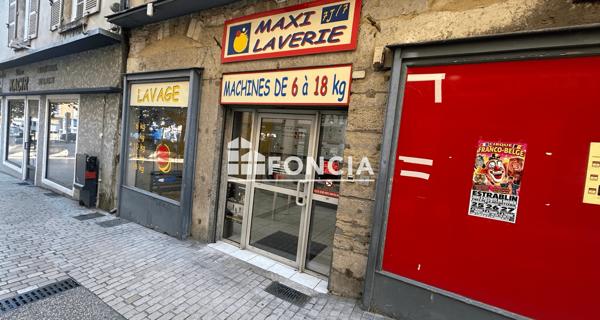 Location Local commercial 2 pièces 50 m² - Vienne 38200