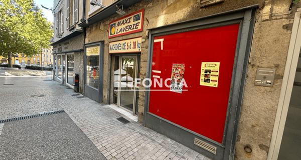 Location Local commercial 2 pièces 50 m² - Vienne 38200
