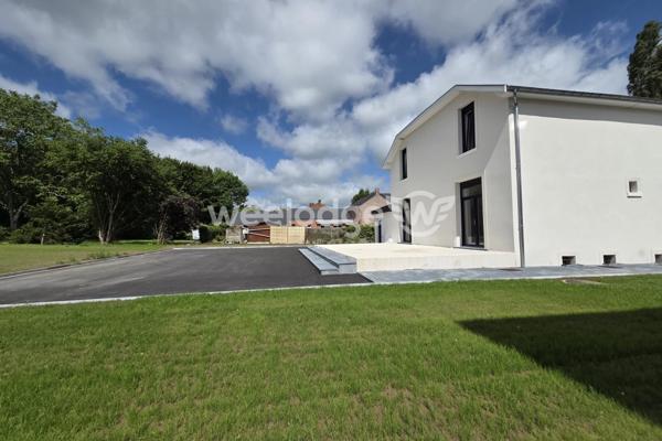 Maison à vendre 5 pièces de 135 m² à Neuf-Mesnil