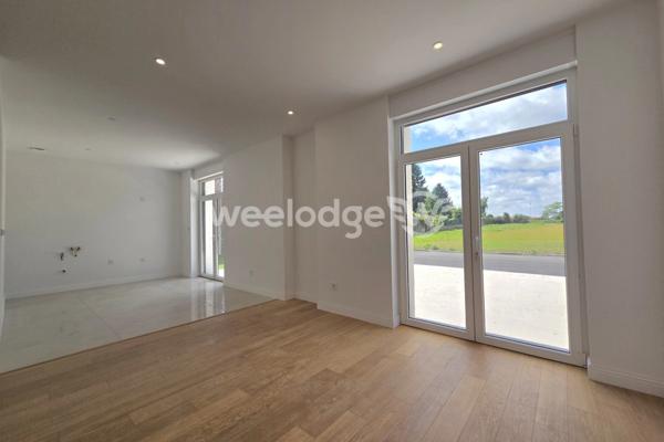 Maison à vendre 5 pièces de 135 m² à Neuf-Mesnil