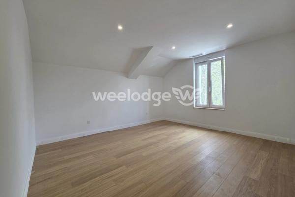 Maison à vendre 5 pièces de 135 m² à Neuf-Mesnil