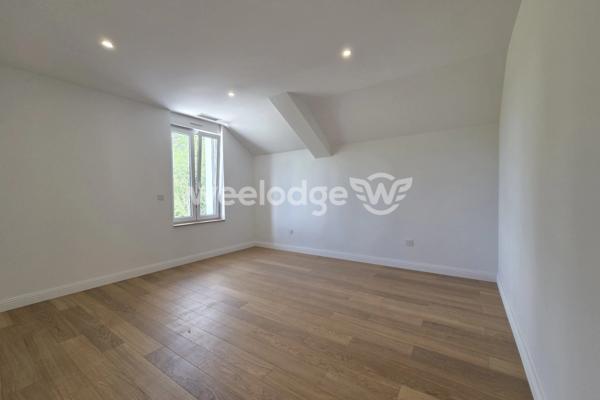 Maison à vendre 5 pièces de 135 m² à Neuf-Mesnil