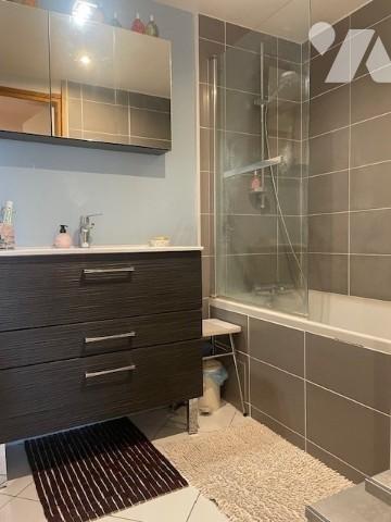 "QUAI DE WAULT"

Emplacement exceptionnel.

Bel appartement type3, avec cave et garage