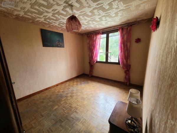 Maison à vendre à Pierrelatte dans la Drôme (26700), ref : 26060-791