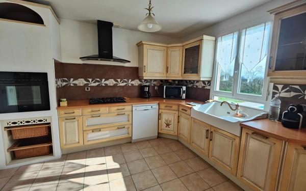 Maison à vendre    5 pièces •  Monteils