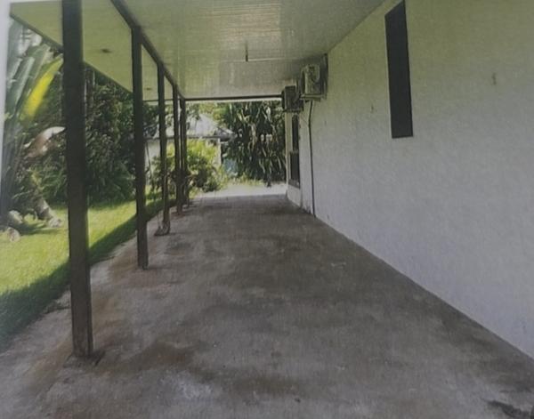 Villa T4+ piscine 6858m2 Montsinnery-La Carapa 18000€
