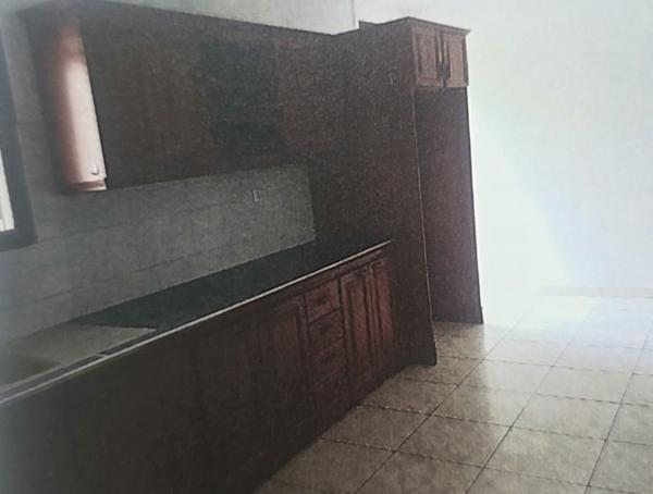 Villa T4+ piscine 6858m2 Montsinnery-La Carapa 18000€