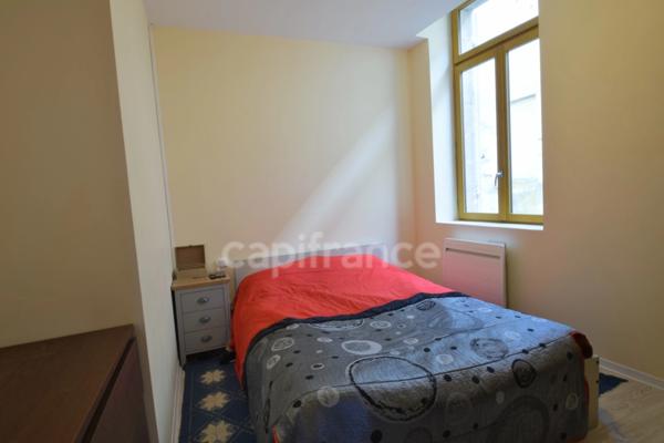 Immeuble de 82m2, 2 appartements en location à TONNEINS (47)