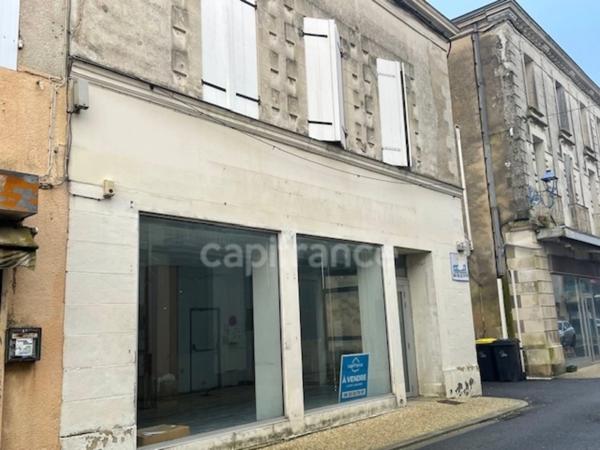 Immeuble de 82m2, 2 appartements en location à TONNEINS (47)