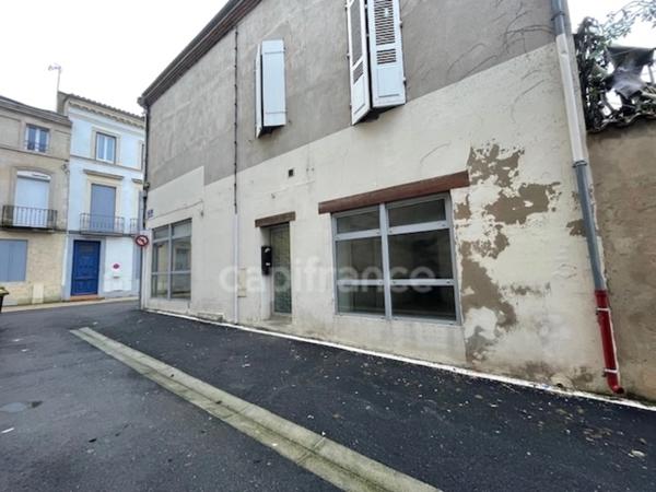 Immeuble de 82m2, 2 appartements en location à TONNEINS (47)