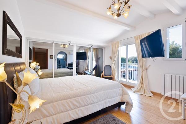 Maison à vendre  6 pièces - 201,97 m2 ANTIBES - 06