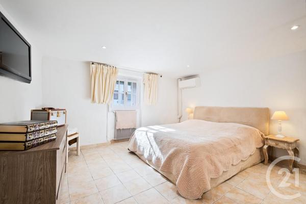 Maison à vendre  6 pièces - 201,97 m2 ANTIBES - 06