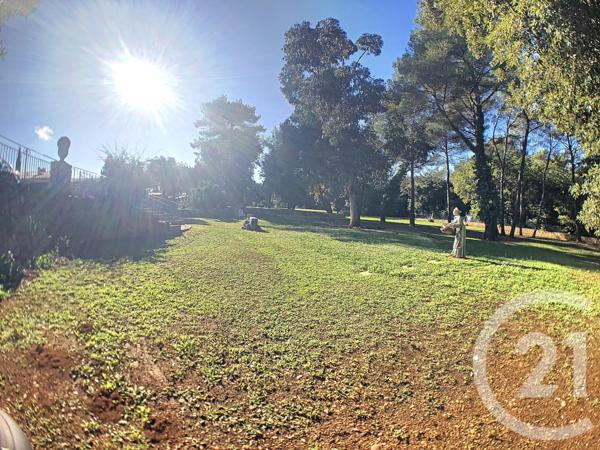 Maison à vendre  6 pièces - 201,97 m2 ANTIBES - 06