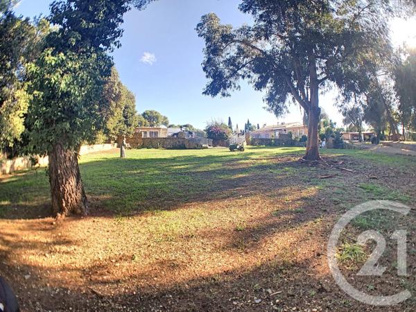 Maison à vendre  6 pièces - 201,97 m2 ANTIBES - 06