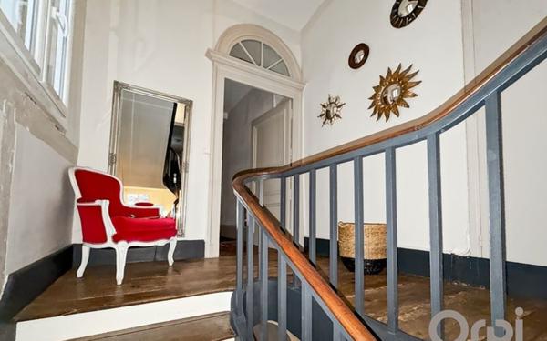 Immeuble à vendre    8 pièces •  Lectoure