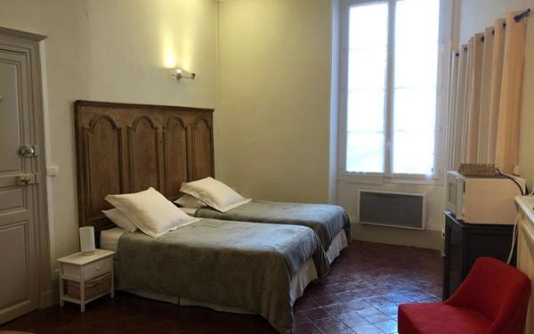 Immeuble à vendre    8 pièces •  Lectoure