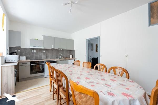 Maison à vendre 159 000 € Mirambeau 8 p 160 m² DPE C
