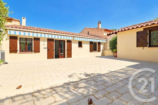 Maison à vendre  4 pièces - 92,37 m 2   FREJUS  - 83