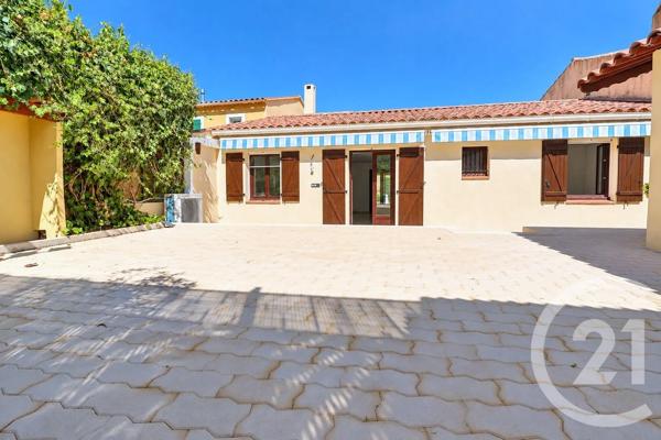 Maison à vendre  4 pièces - 92,37 m 2   FREJUS  - 83