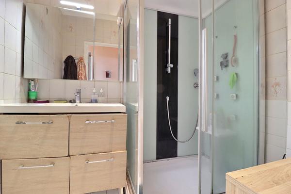 Appartement Colombes 3 pièce(s) 70.06 m2