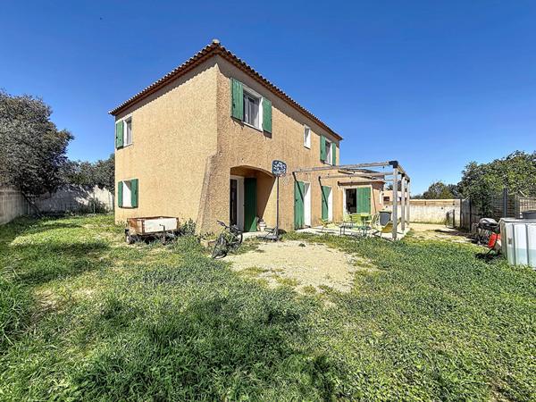 Maison Saint Maximin La Sainte Baume 6 pièces 141 m2 au calme