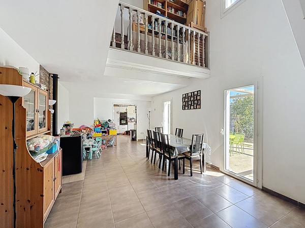 Maison Saint Maximin La Sainte Baume 6 pièces 141 m2 au calme