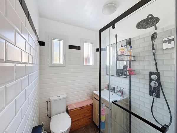 Maison Saint Maximin La Sainte Baume 6 pièces 141 m2 au calme