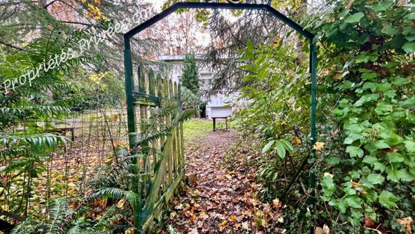 Maison  11 pièce(s) 125483 m2