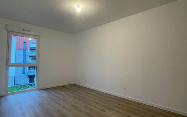Appartement à louer    3 pièces • 80,29 m2 Ars-sur-Moselle