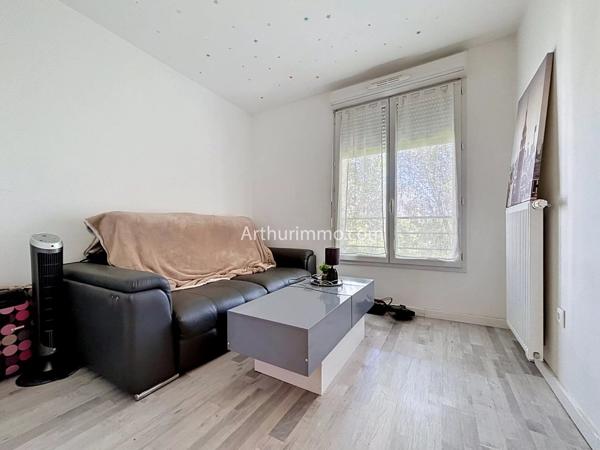 Vente                                                      Appartement
                        
                     4 pièces                      98 m2                     à Limeil-Brévannes