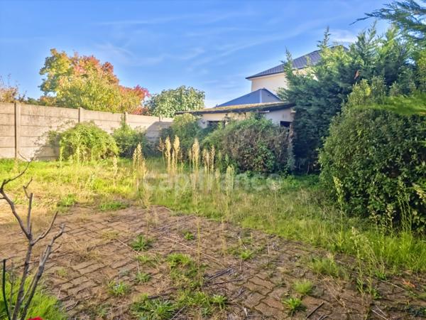 Pavillon sur sous-sol à Ruaudin - À deux pas du centre-bourg