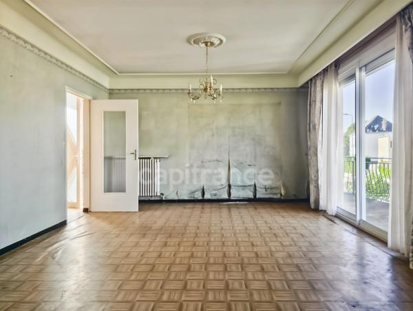 Pavillon sur sous-sol à Ruaudin - À deux pas du centre-bourg