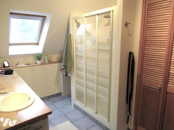 Maison de 8 pièces de 231 m² sur 2 173 m²